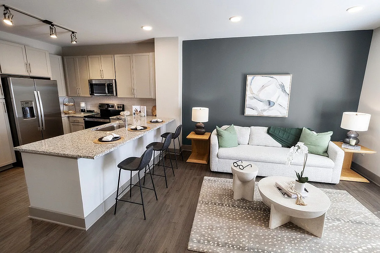The Perry Residences — Photo 3