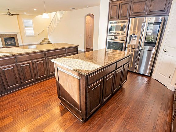 4th image of 2744 Valley Oak Pl