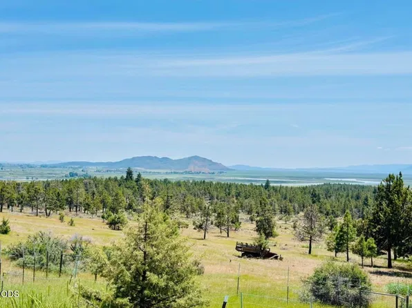 10775 Pat Dr, Klamath Falls, OR 97601