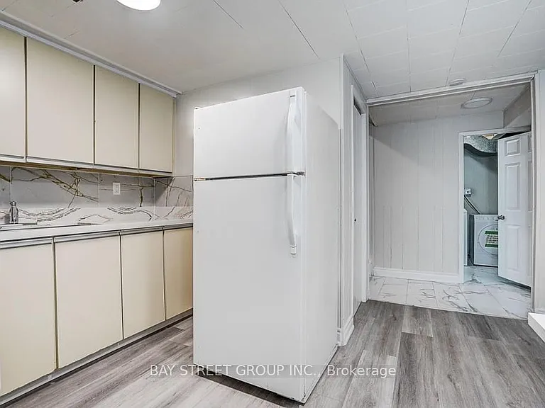 269 Shawnee Cir #LOWER — Photo 15