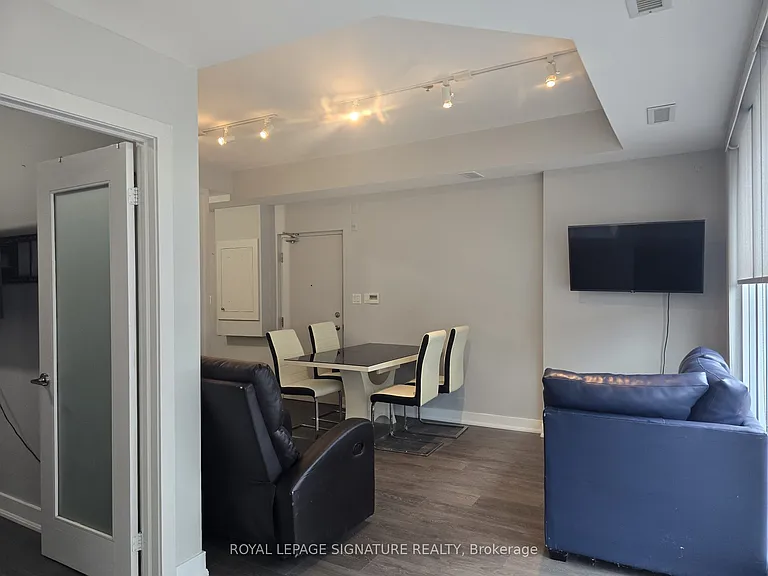 726 Sheppard Ave W #3 — Photo 4