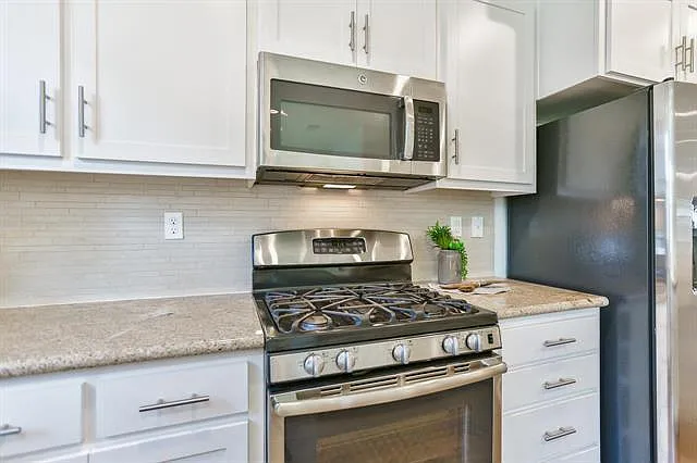 880 Apollo Pl — Photo 13