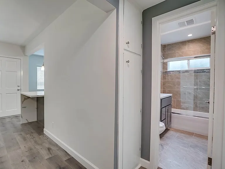 544 Evergreen St — Photo 16
