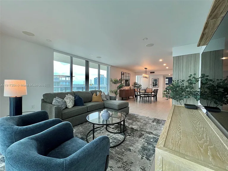 6620 Indian Creek Dr #617 — Photo 6