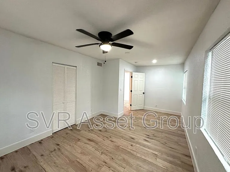 8054 Graff Ln — Photo 15