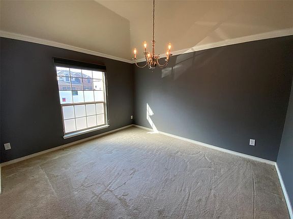 5th image of 1627 Nestledown Dr
