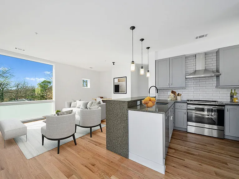1322 Lafrance St NE #A — Photo 2