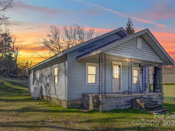 155 Faduma St, Troy, NC 27371