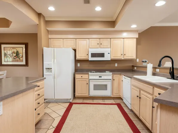 300 Glory Road Road #3 BLDG 8, Branson, MO 65616