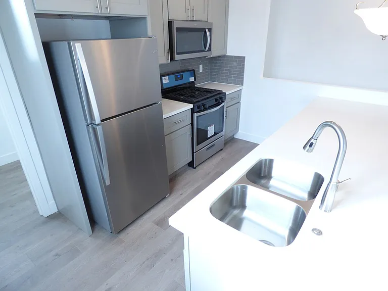 1258 N Hobart Blvd — Photo 15