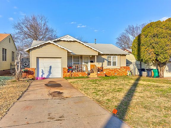 3rd image of 825 NE 30th St