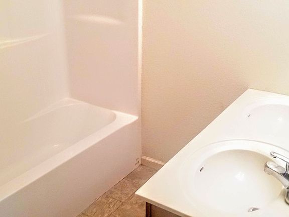 4th image of 20901 Hartsburg Ln #A
