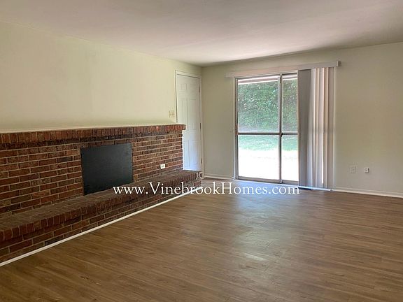 3rd image of 7380 Damascus Dr