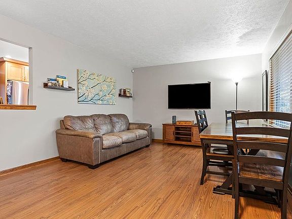 5th image of 5683 Weatherford Dr
