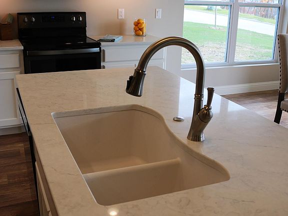 Quartz Sink & Counter Tops