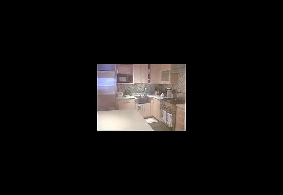 2nd image of 140 W 23rd St #C4