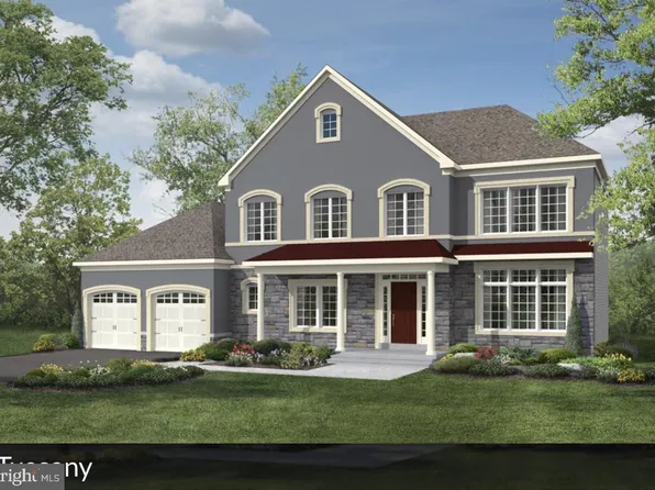 1374 Shannon Dr S, Greencastle, PA 17225