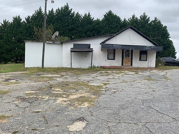 2nd image of 2941 State Highway 57