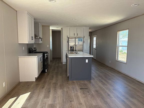 2nd image of 2625 Finch Ave