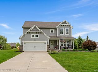 287 Shinnecock Dr, Brighton, MI
