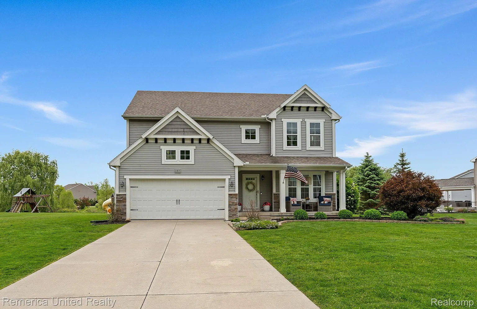 287 Shinnecock Dr photo 1