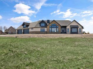 2 Spring View Ln, Great Falls, MT 59404