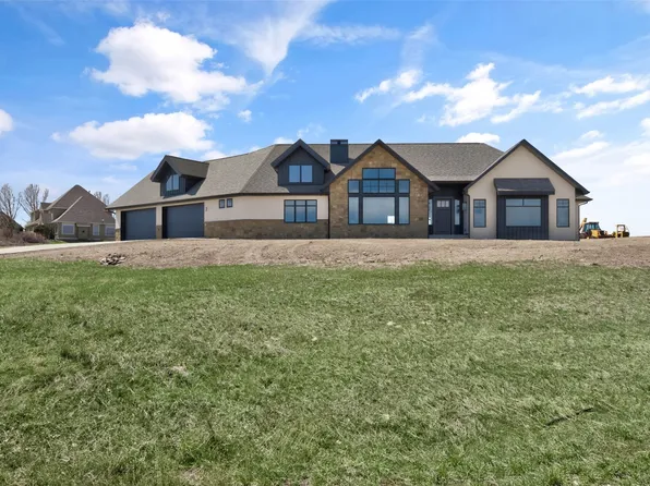 2 Spring View Ln, Great Falls, MT 59404