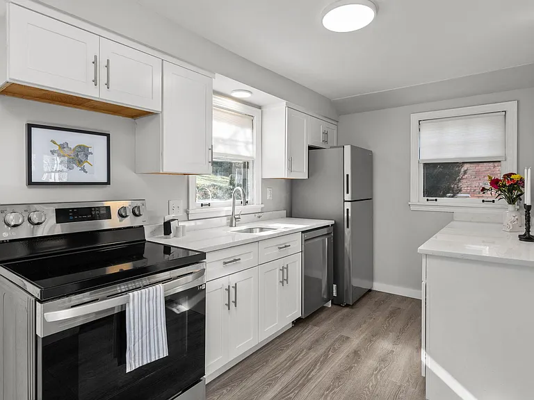 255 Gilkeson Rd — Photo 11
