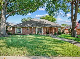 4006 Thornhill Way, Rowlett, TX 75088