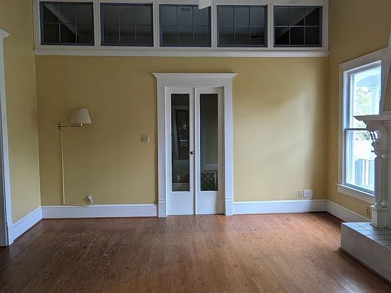 114 W Park Ave — Photo 36