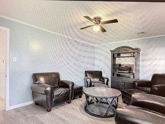 3rd image of 2003 Old Jeanerette Rd