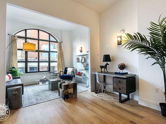 2nd image of 4121 28th St APT 4O