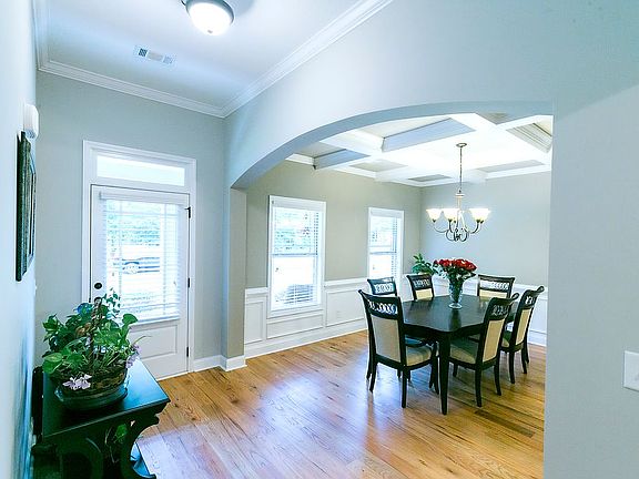 5th image of 170 Lee Road 2161