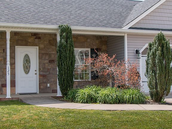4th image of 125 Yarrow Dr