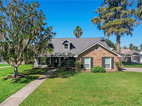 31 E Woodlawn Dr, Destrehan, LA 70047