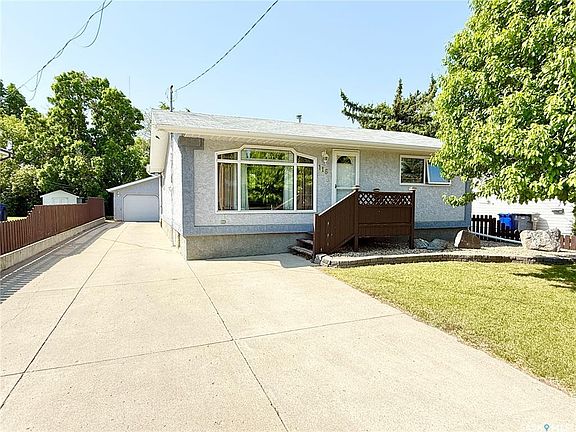 2nd image of 116 7th Ave SE