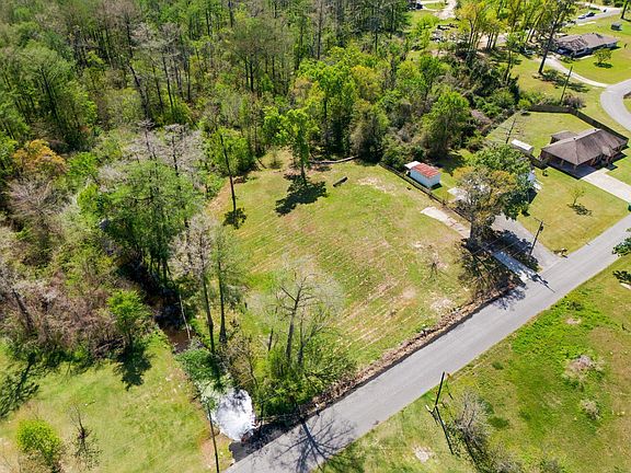 3rd image of 1009 Green Rd