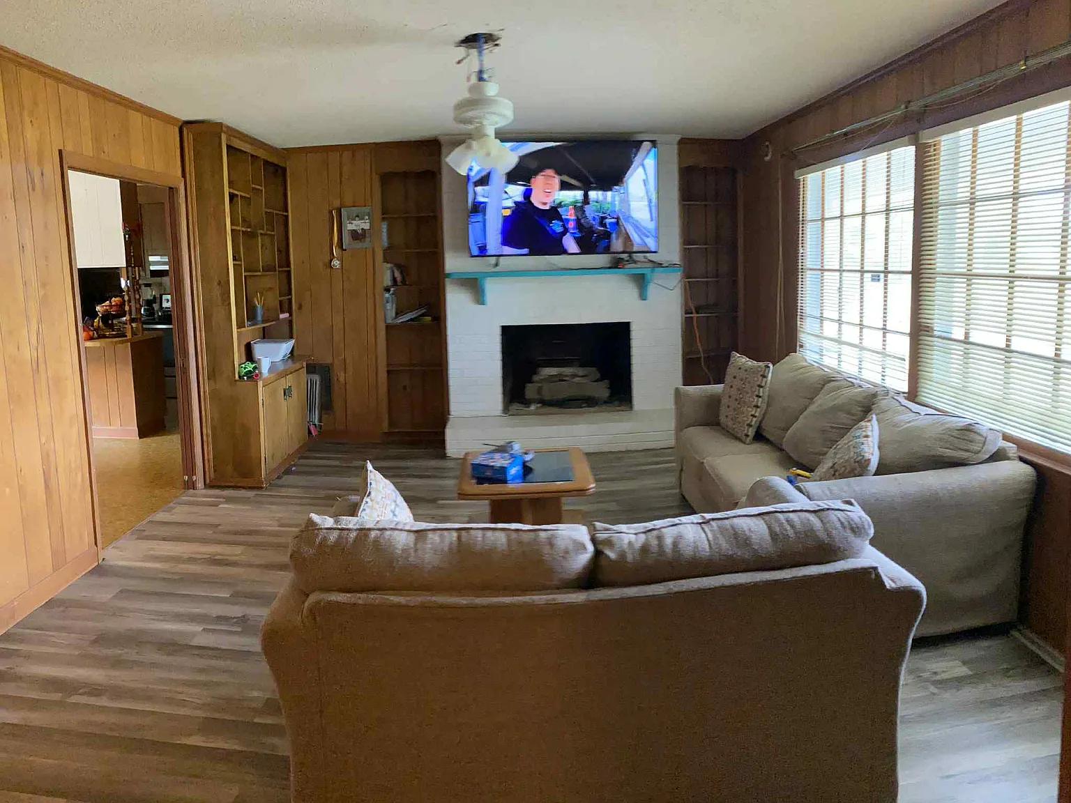 10916 Tenten Rd — Photo 2