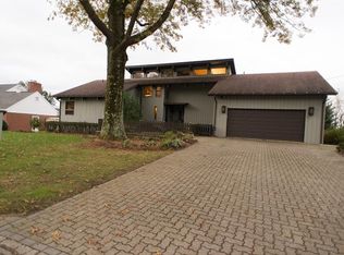 40 Pine Crest Dr, Indiana, PA