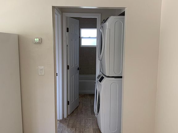 5th image of 27712 Riverdale Ln