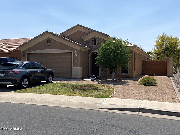 2nd image of 1201 E Prickly Pear St