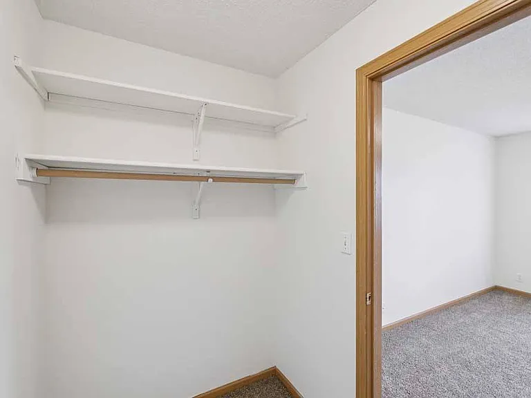 Northbrook Apartments — Photo 332