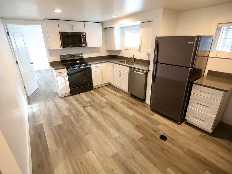 Canyon Rd — Photo 1