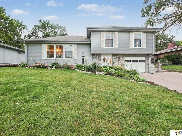 14953 M St, Omaha, NE 68137