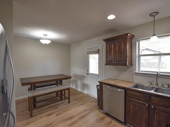 5th image of 11160 Triple Crown Dr