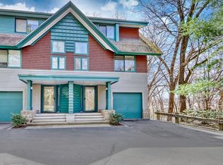 1175 Chestnut St APT 31, Newton, MA 02464