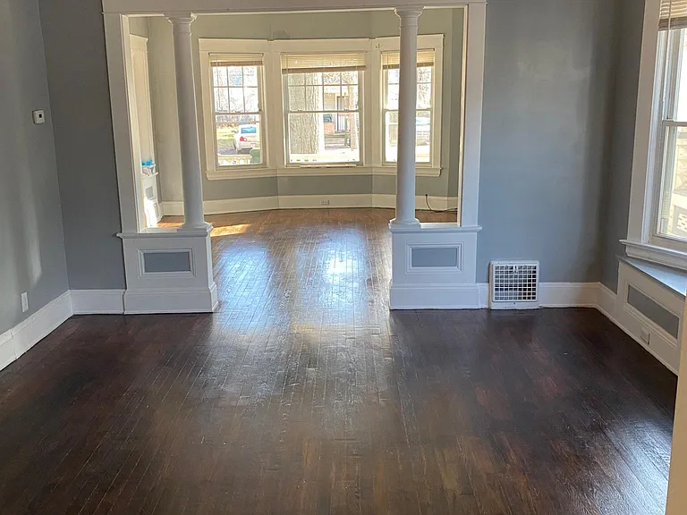 2162 W 83rd St #DOWN — Photo 5