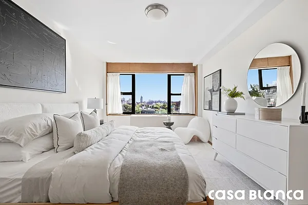 Bedroom, photo 1