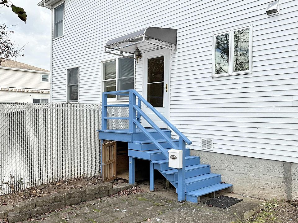1st image of 51 Memphis Ave #1F