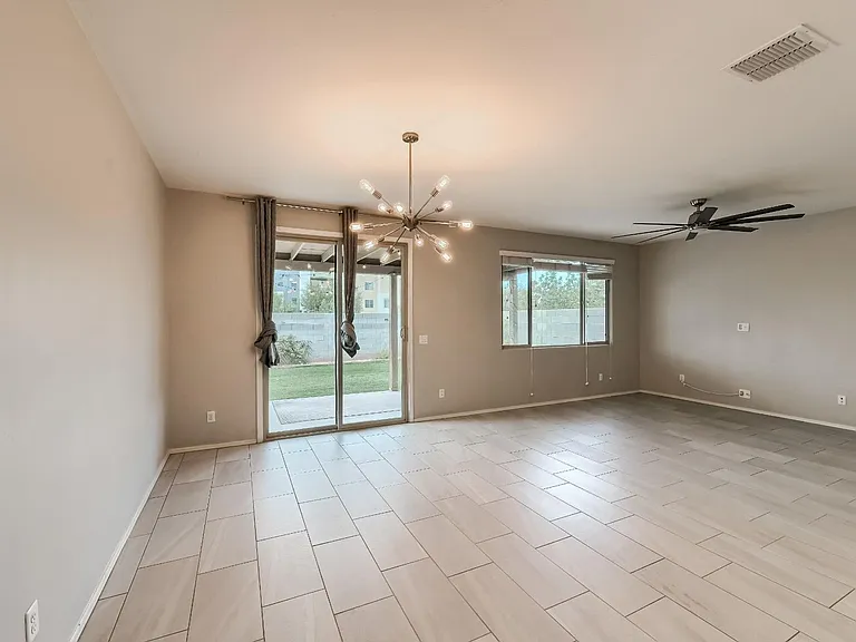 1754 E Grenadine Rd — Photo 13